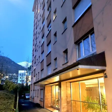 شقة Charming With Balcony | 71