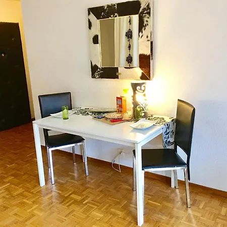 Apartamento Charming With Balcony | 71 *