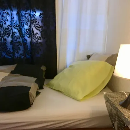 Charming With Balcony | 71 Apartamento